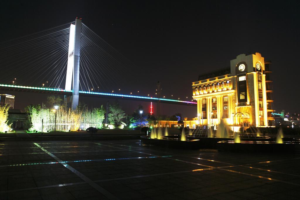 Shanghai Eiffelton Hotel المظهر الخارجي الصورة